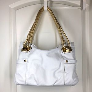 NWOT B Makowsky White pebbled leather gold straps and hardware handbag purse